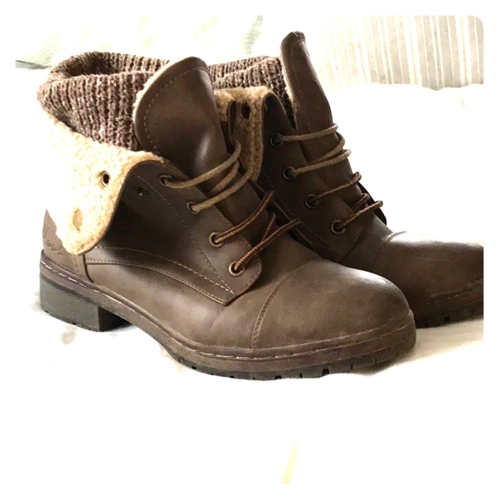 Ankle boots